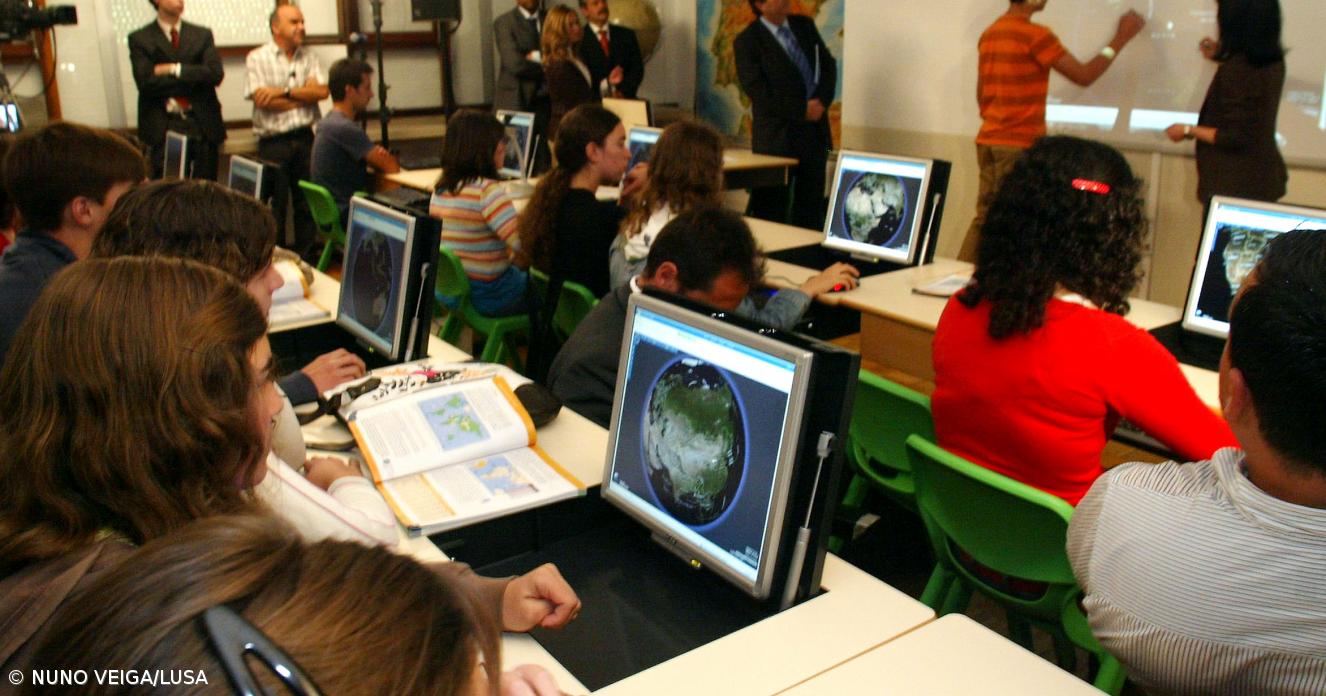Apresenta��o do Projecto Piloto - Escola Andr� Gouveia de �vora 