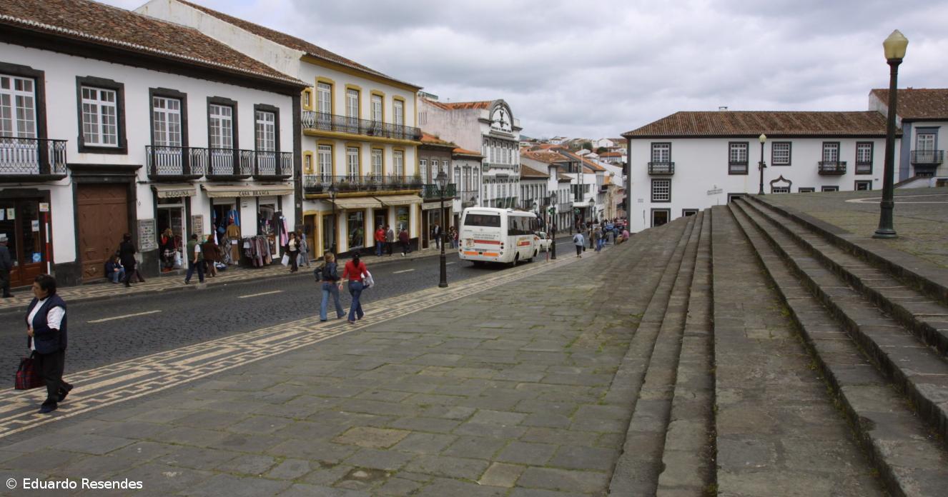 Angra do Hero�smo