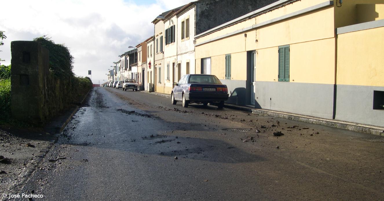 Rua dos Moinhos na freguesia da Fajã de Cima