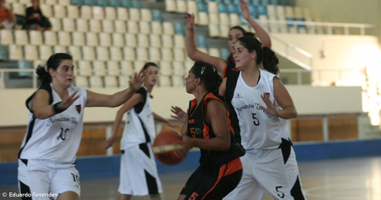 Uni�o Micaelense vs Torres Novas