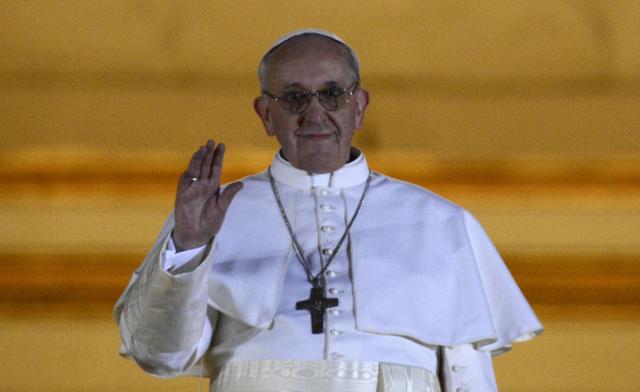 Bispo de Angra acredita que Francisco levará "muita esperança" à Igreja Católica