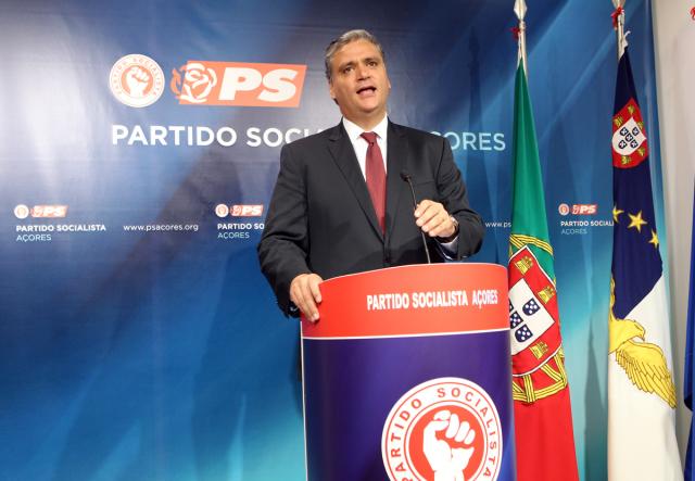 Vasco Cordeiro felicita Marcelo Rebelo de Sousa pela sua eleição