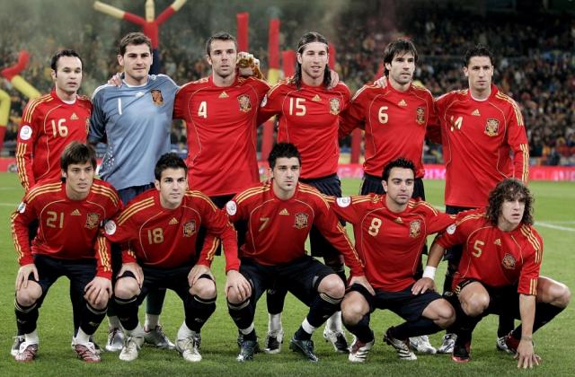 Espanha faz pleno de vitória ao bater Grécia