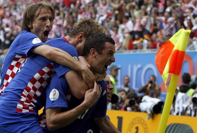 Croácia derrota Alemanha e fica perto dos "quartos"
