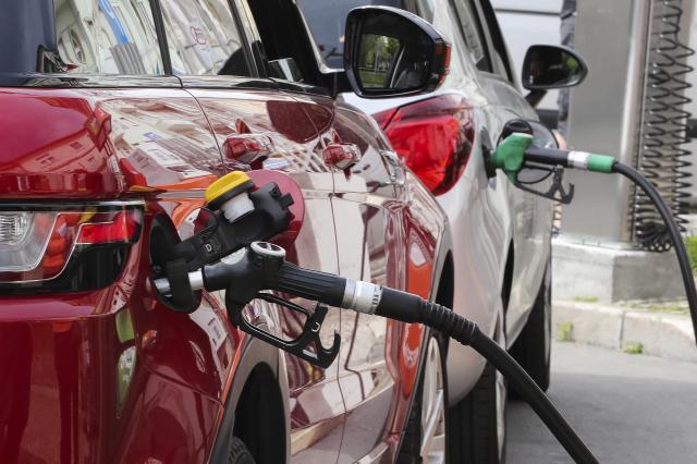 Gasolina sobe 3,9 cêntimos por litro e gasóleo 1,7 cêntimos nos Açores em abril