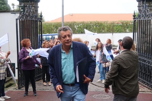 Sindicato "satisfeito" com negociações para revisão do Estatuto da Carreira Docente nos Açores