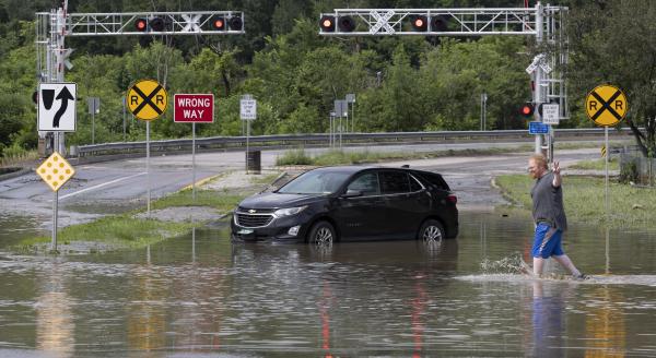 Mais de 100 pessoas resgatadas devido a inundações no nordeste dos EUA