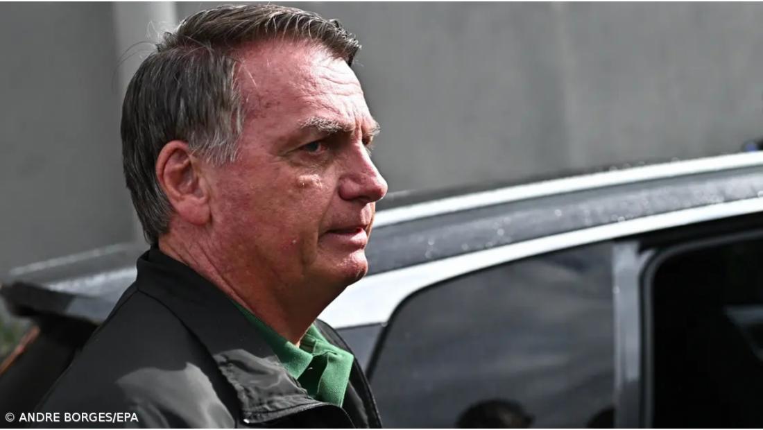 Bolsonaro faz eco de Trump e descreve o seu processo como "caça às bruxas"