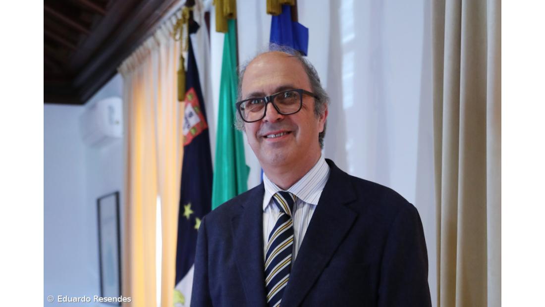 Carlos Amaral demite-se