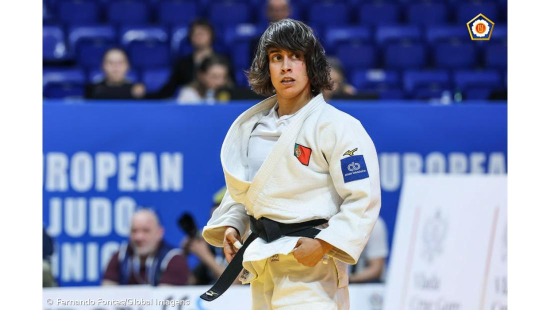 Catarina Costa surpreendida entre o desconhecido e o erro tático