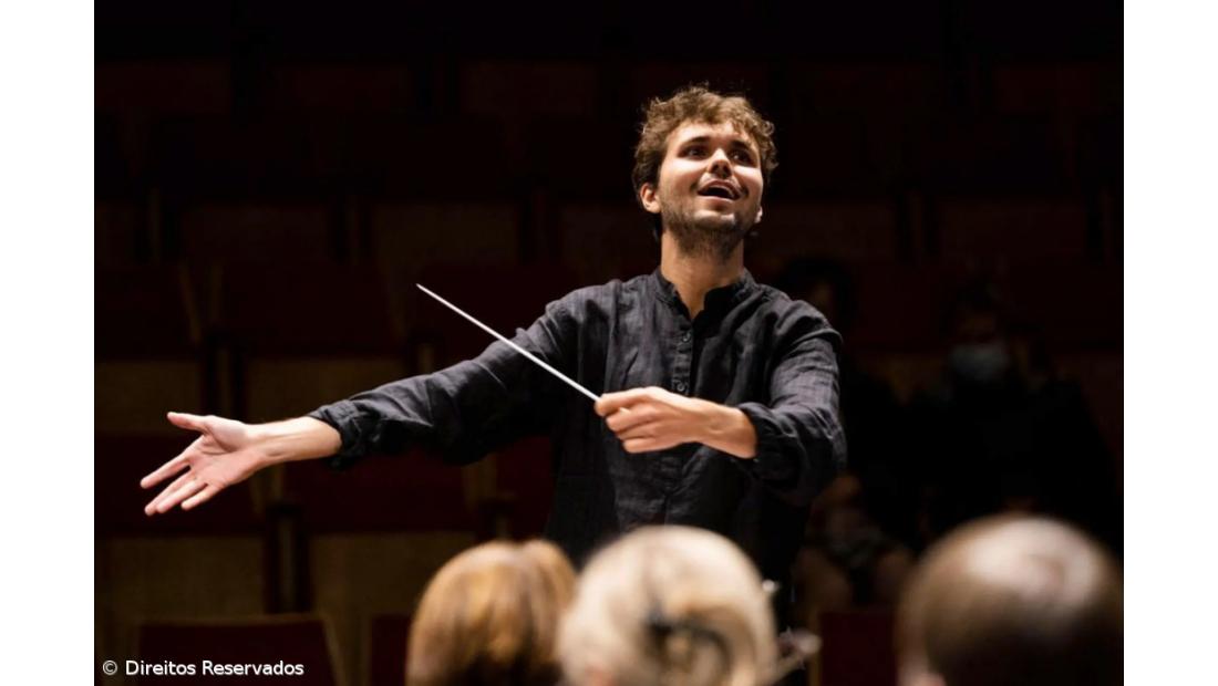 Concerto de orquestra sinfónica no Teatro Micaelense