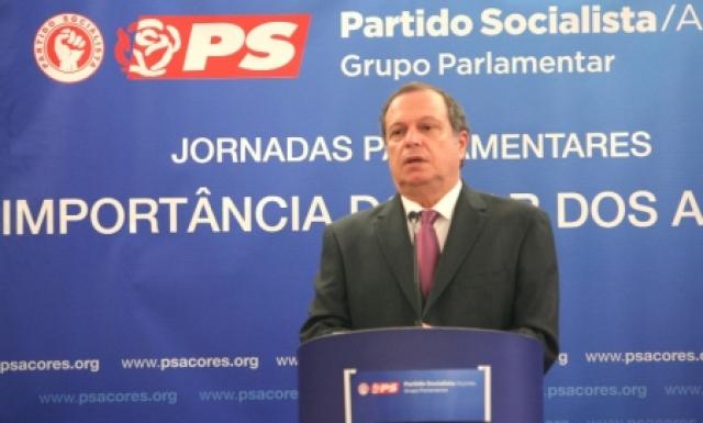 Carlos César diz que PS não vende autonomia ao Governo da República 