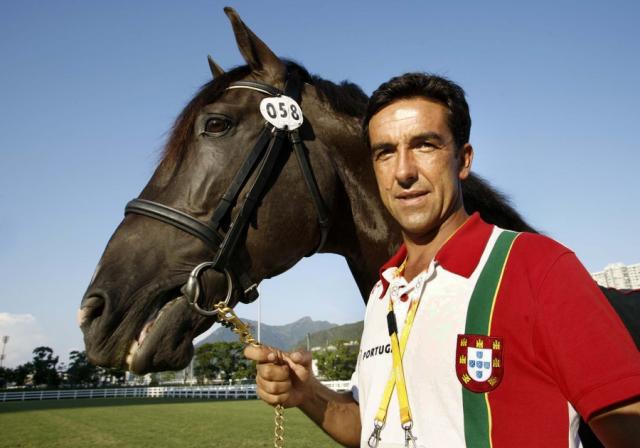 Daniel Pinto pronto para prova de equitação