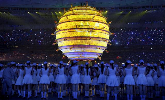 China maravilha o Mundo com cerimónia mágica