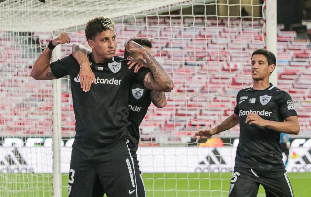 Velocidade de Crysan varreu a defensiva do Benfica