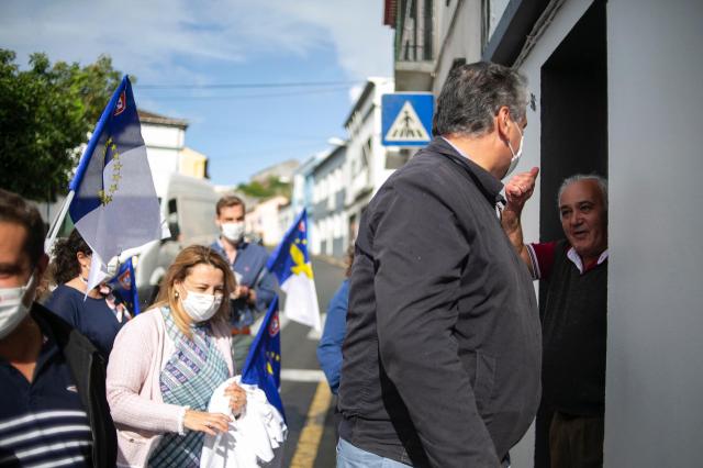 Vasco Cordeiro pede votos no PS para afastar cenário de crise política