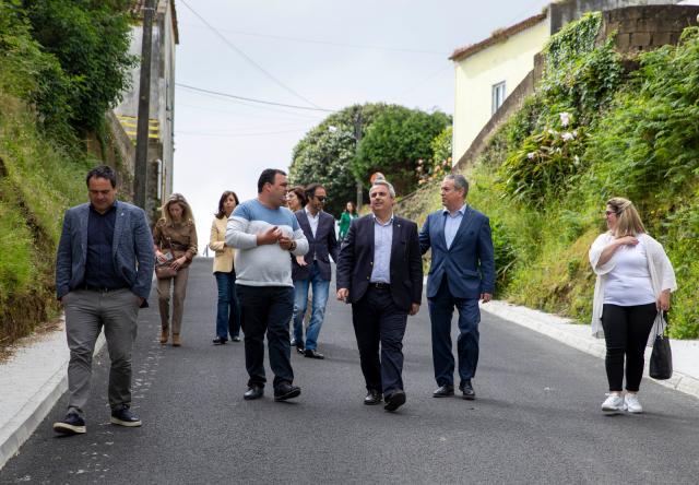 Câmara de Ponta Delgada inicia obras de pavimentação em quatro ruas de Santa Bárbara