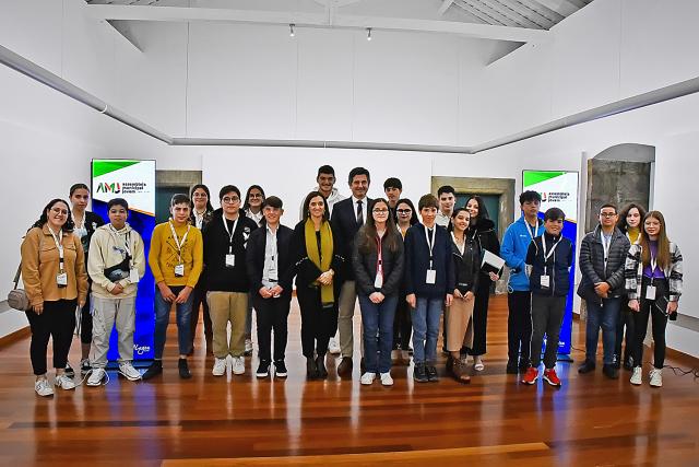 Lagoa promove participação cívica de jovem na 1ª Assembleia Municipal Jovem