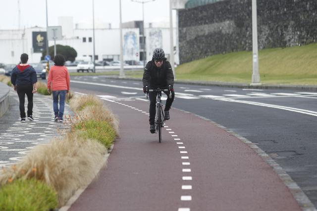 Petição reivindica o alargamento da ciclovia na cidade de Ponta Delgada