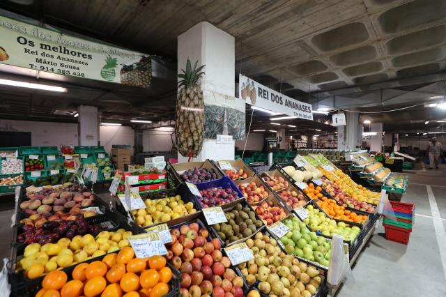Câmara de Ponta Delgada paga primeira indemnização a comerciantes do Mercado da Graça