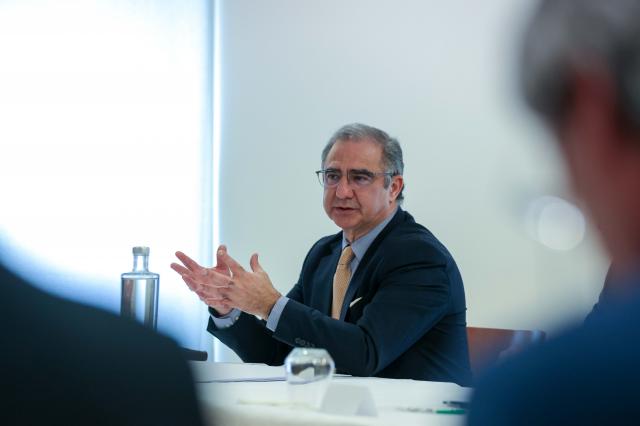 Presidentes dos governos regionais no Conselho de Ministros em setembro