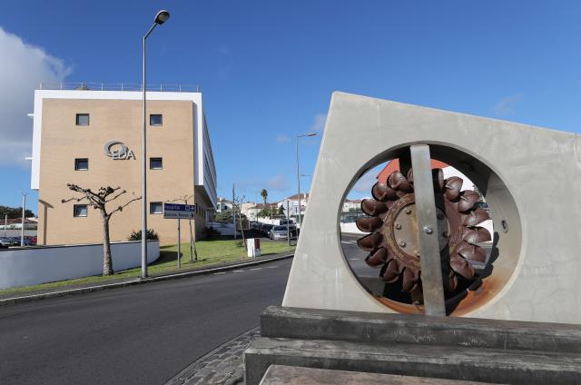 Eletricidade dos Açores propõe aumento salarial de 3,5% e aguarda por resposta dos sindicatos