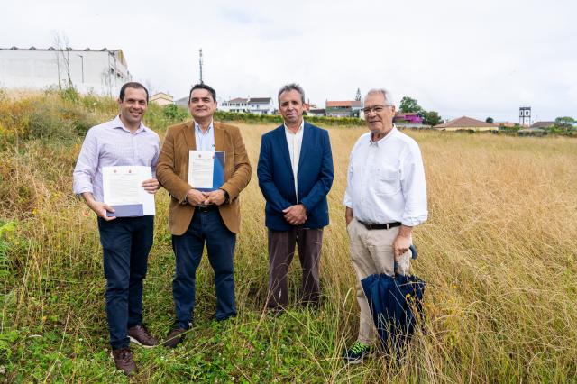 Câmara da Ribeira Grande cede terreno à Irmandade das Festas da Caridade
