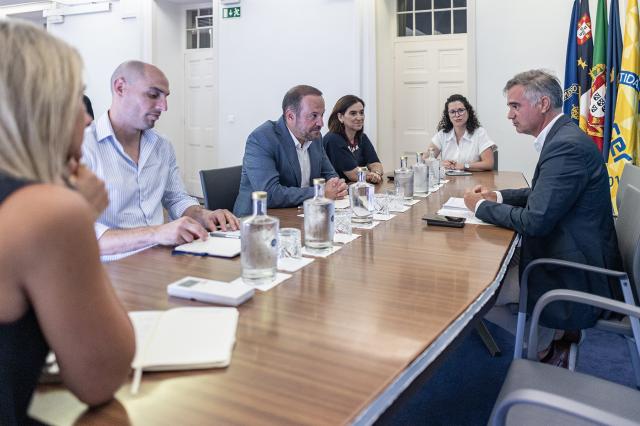 Líder PS/Açores acusa Governo de ignorar sinais de agravamento das finanças