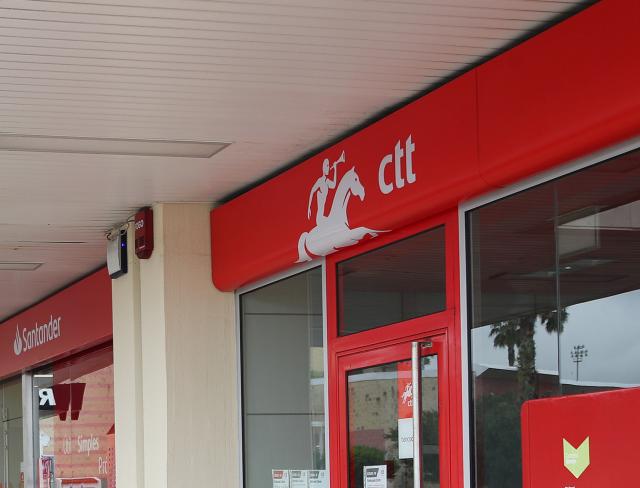 Constrangimentos nos CTT inibem pagamento do Subsídio Social de Mobilidade