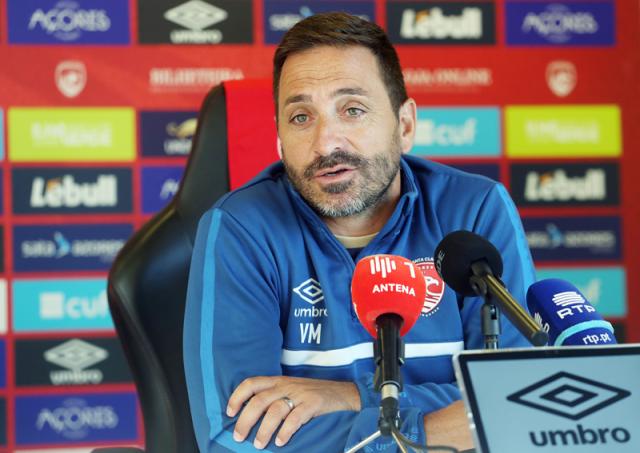 Vasco Matos promete boa resposta do Santa Clara após derrota
