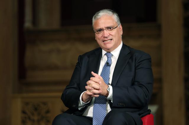 Vasco Cordeiro diz que revisão da Lei de Finanças Regionais se deve à emergência financeira 