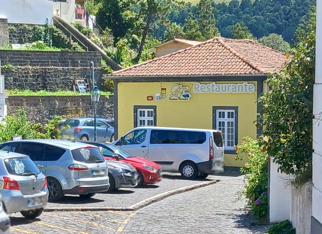 Banhos Férreos nas Furnas encerrados há uma década