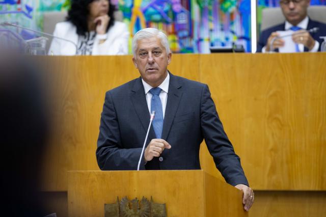 Proposta para os Açores permite reduzir necessidade de endividamento para metade