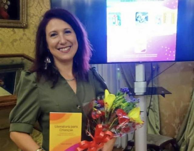Bibliotecas têm de dar visibilidade aos autores açorianos
