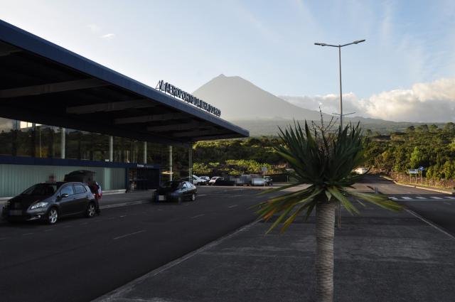 Grupo Aeroporto do Pico teme que ampliação da pista da ilha esteja em causa