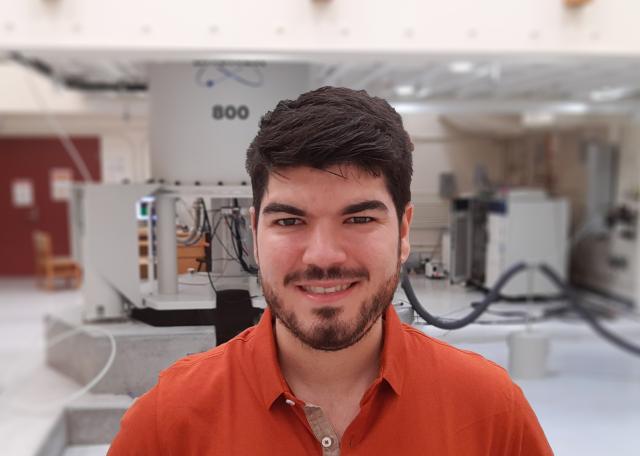 “Com trabalho,  persistência e fé,  tudo é possível”  