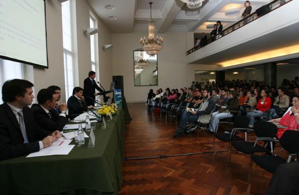 Apoios públicos não bastam para motivar jovens
