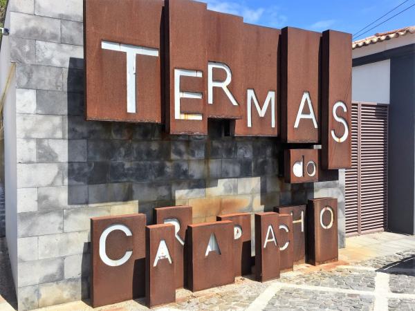 Termas do Carapacho na ilha Graciosa com valência medicinal