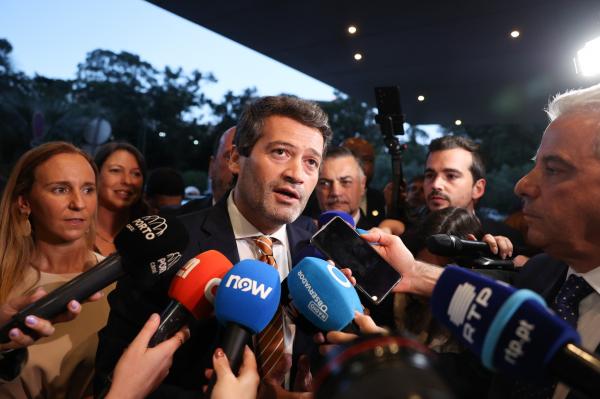 Ventura desafia Governo a negociar e exige reformas na agricultura e legislação laboral